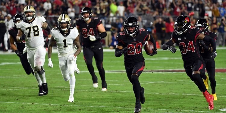 Cardinals fueled by fiery words, defense in win over Saints