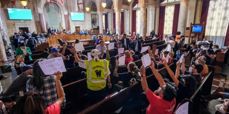 Opinion | Los Angeles Latinos can break from the zero-sum politics of the past