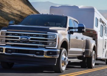 How The 2023 Ford Super Duty Pickup’s Tow Technology Package Makes Life Simpler