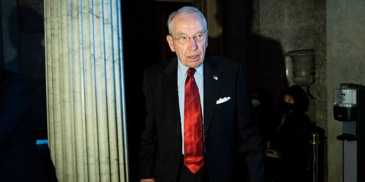 2022 politics come to Chuck Grassley’s now-shaky reelection bid