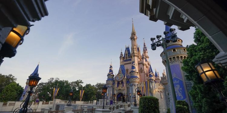 Pair of Disney World annual passholders sue over the company’s reservation policy